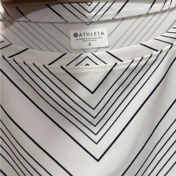Athleta Women's Chevron Rash Guard White/Black UPF 50 Swim Top - Picture 4 of 4